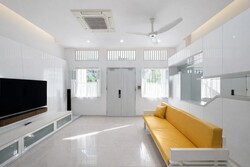 Sturdee Road (D8), Terrace #533416221